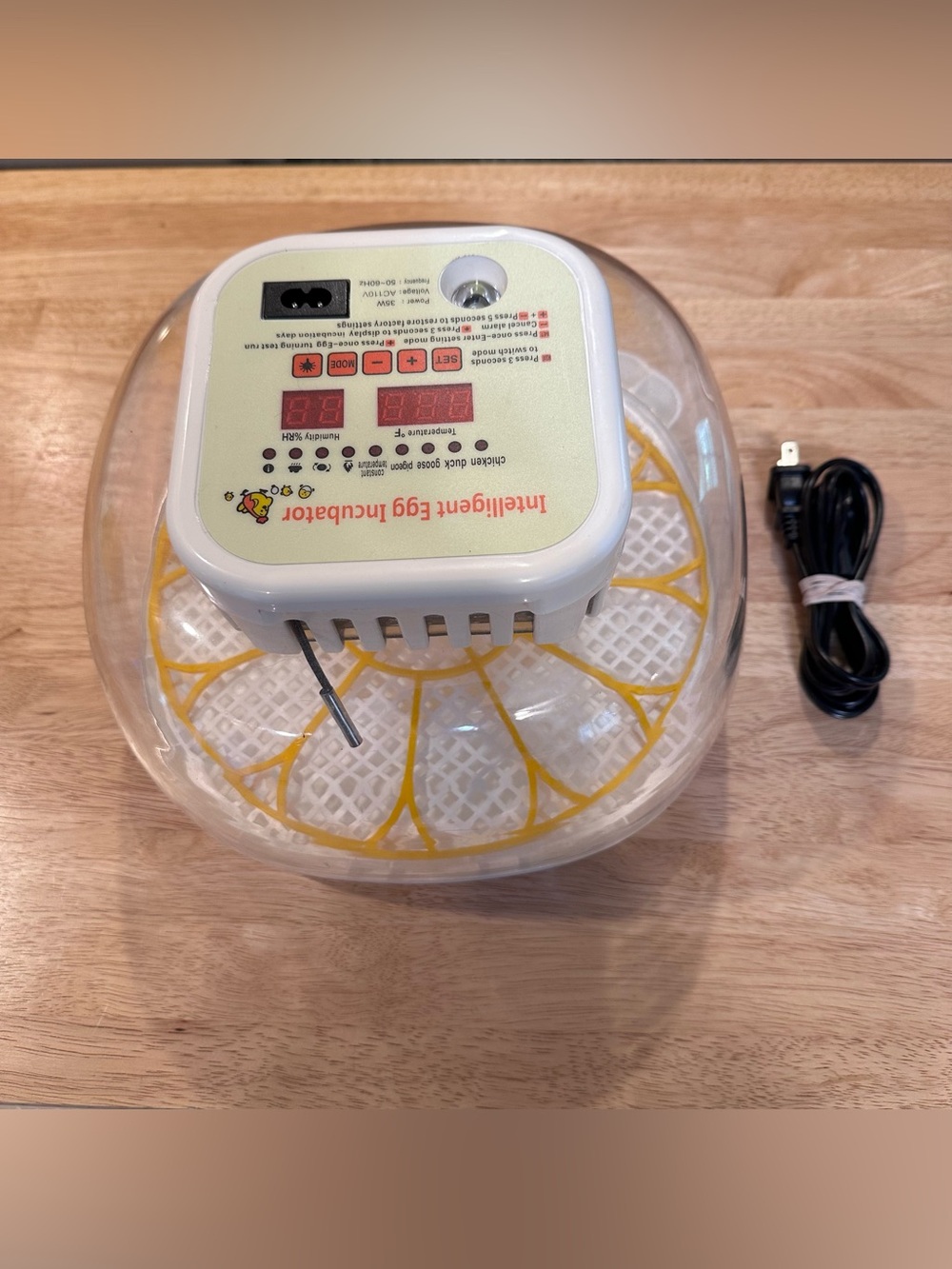 Intelligent Egg Incubator in White and Yellow - Automatic Hatching
